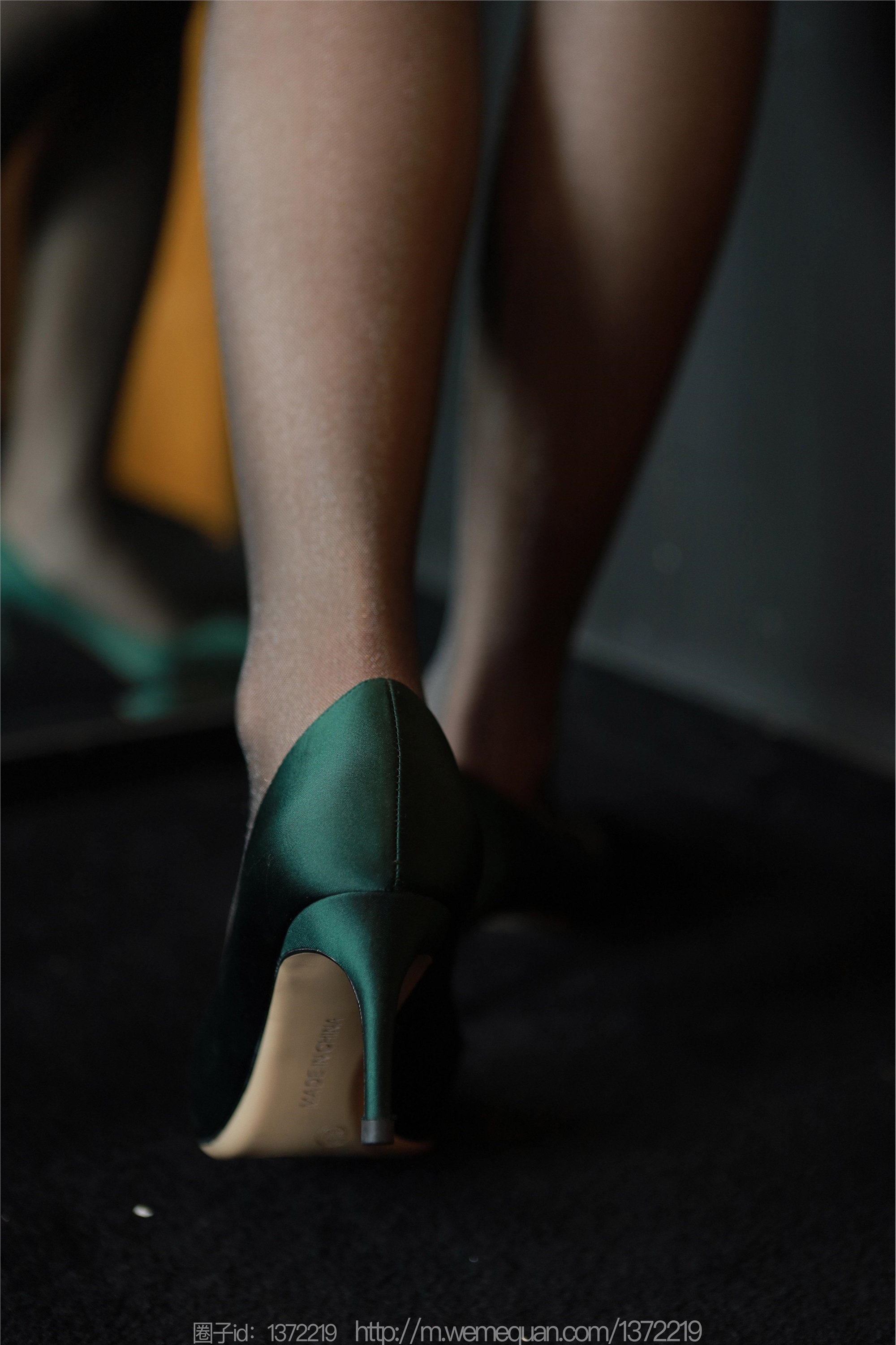 IESS异思趣向  2023.03.08 丝享家 1384 小婕《灰裙亮丝》